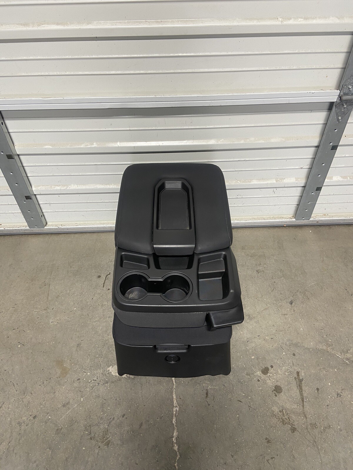 2019-2026 Chevrolet Silverado GMC Sierra Tahoe Center Console Jump Seat storage