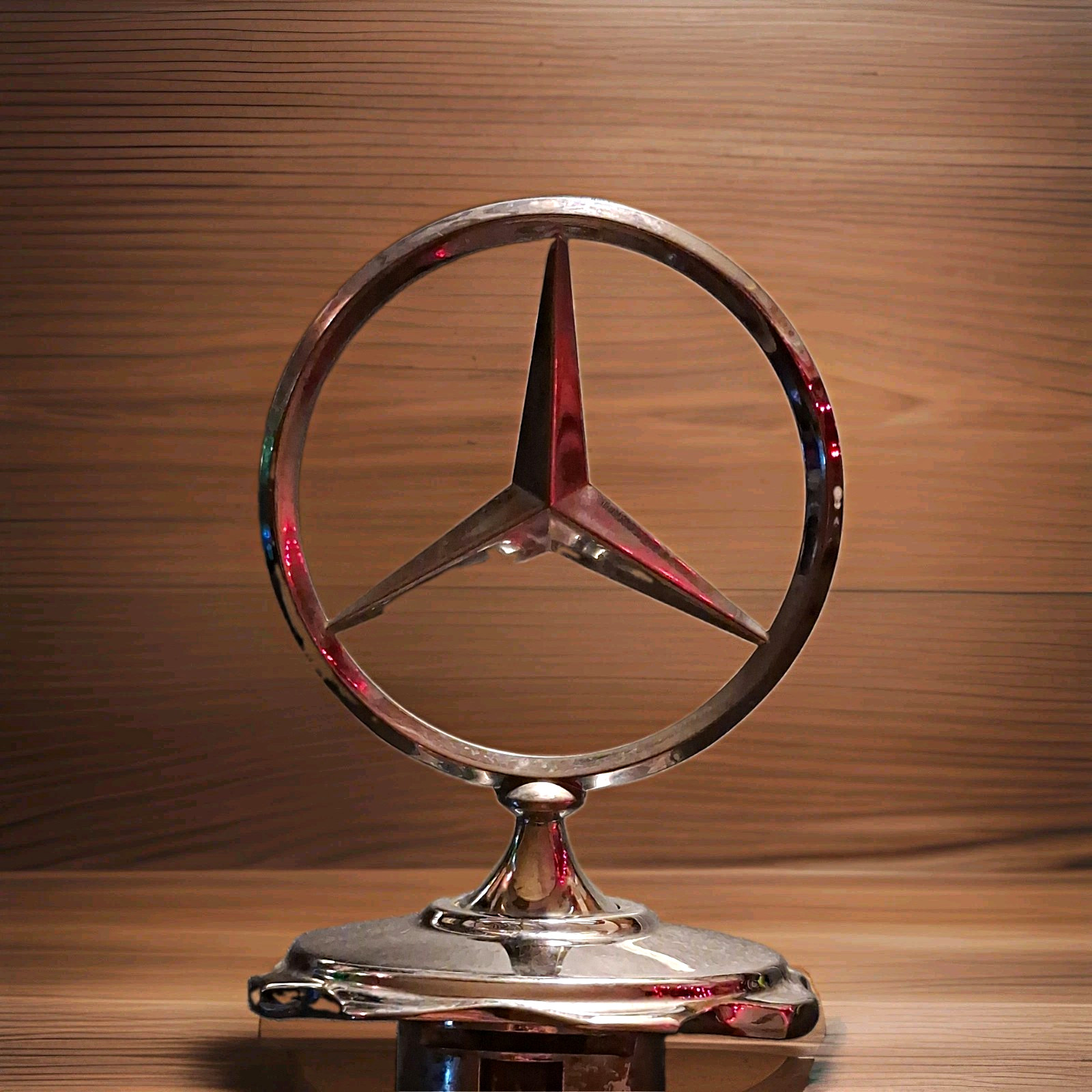 Mercedes Benz Vintage Hood Ornament N.O.S. Chrome Emblem 1960s to 1980s Classic Mercedes Benz Vintage Hood Ornament N.O.S. Chrome Emblem 1960s to 1980s Classic