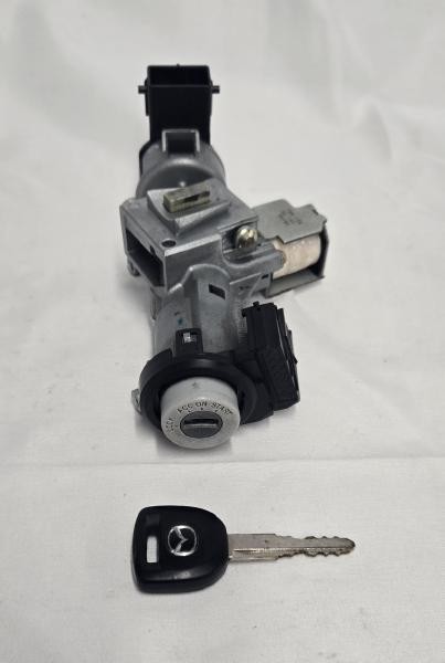 2004-2013 Mazda 3 OEM Ignition Switch With Key and Lock Cylinder Assembly Set 2004-2013 Mazda 3 OEM Ignition Switch With Key and Lock Cylinder Assembly Set