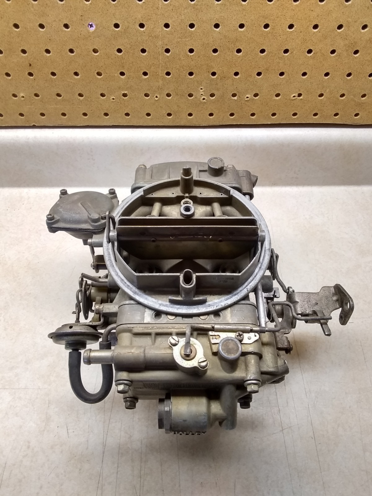 VTG Used Holley Carb List 7855 650CFM, Vac. Sec., Manual Choke, Mopar V8 Engines VTG Used Holley Carb List 7855 650CFM, Vac. Sec., Manual Choke, Mopar V8 Engines