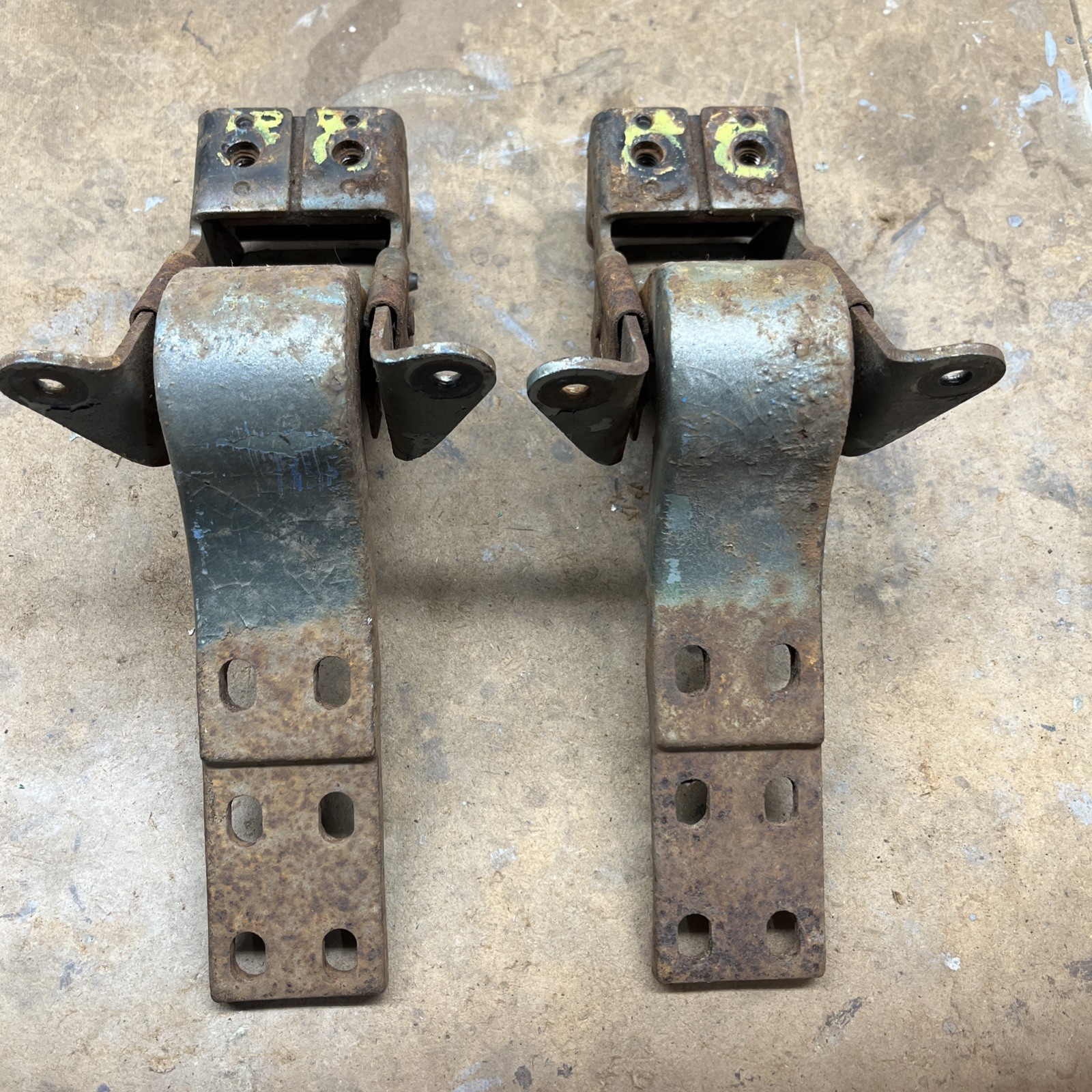 1963 - 1967 Corvette OEM Door Hinges Pair Top or Bottom LH or RH GM # 3797171