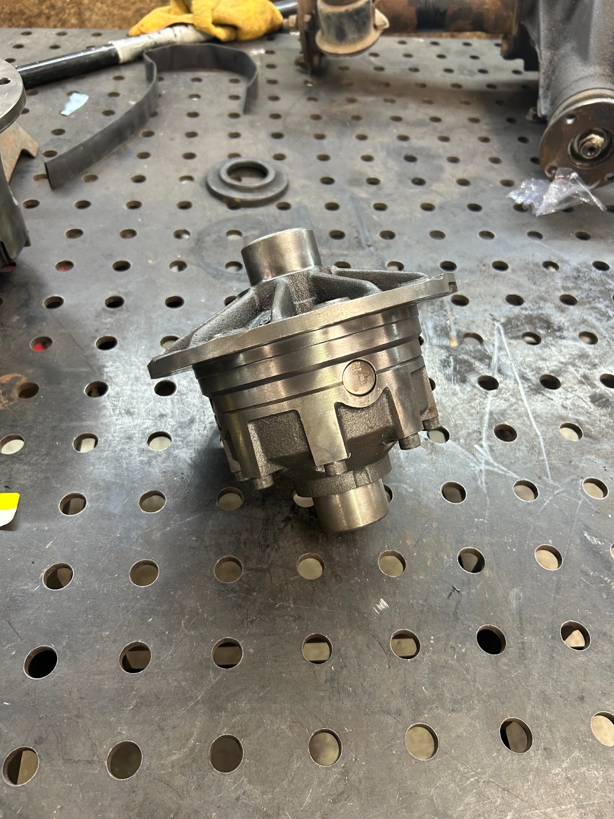 Eaton Differentials 187Sl16c Detroit Locker Differential Eaton Differentials 187Sl16c Detroit Locker Differential