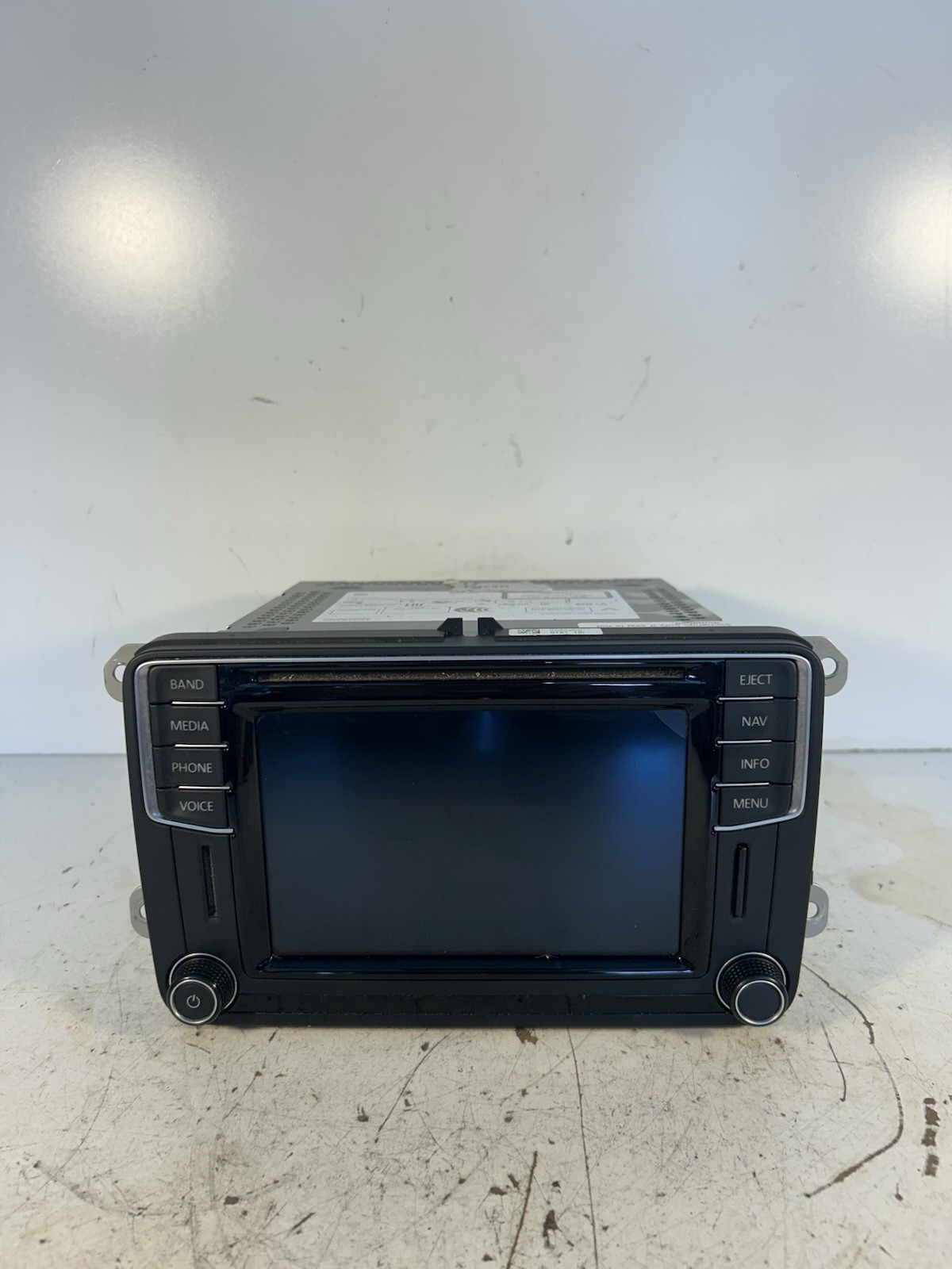 2016-2019 VW Jetta Passat Golf Tiguan Radio Display Navigation OEM 5C0 035 684 2016-2019 VW Jetta Passat Golf Tiguan Radio Display Navigation OEM 5C0 035 684