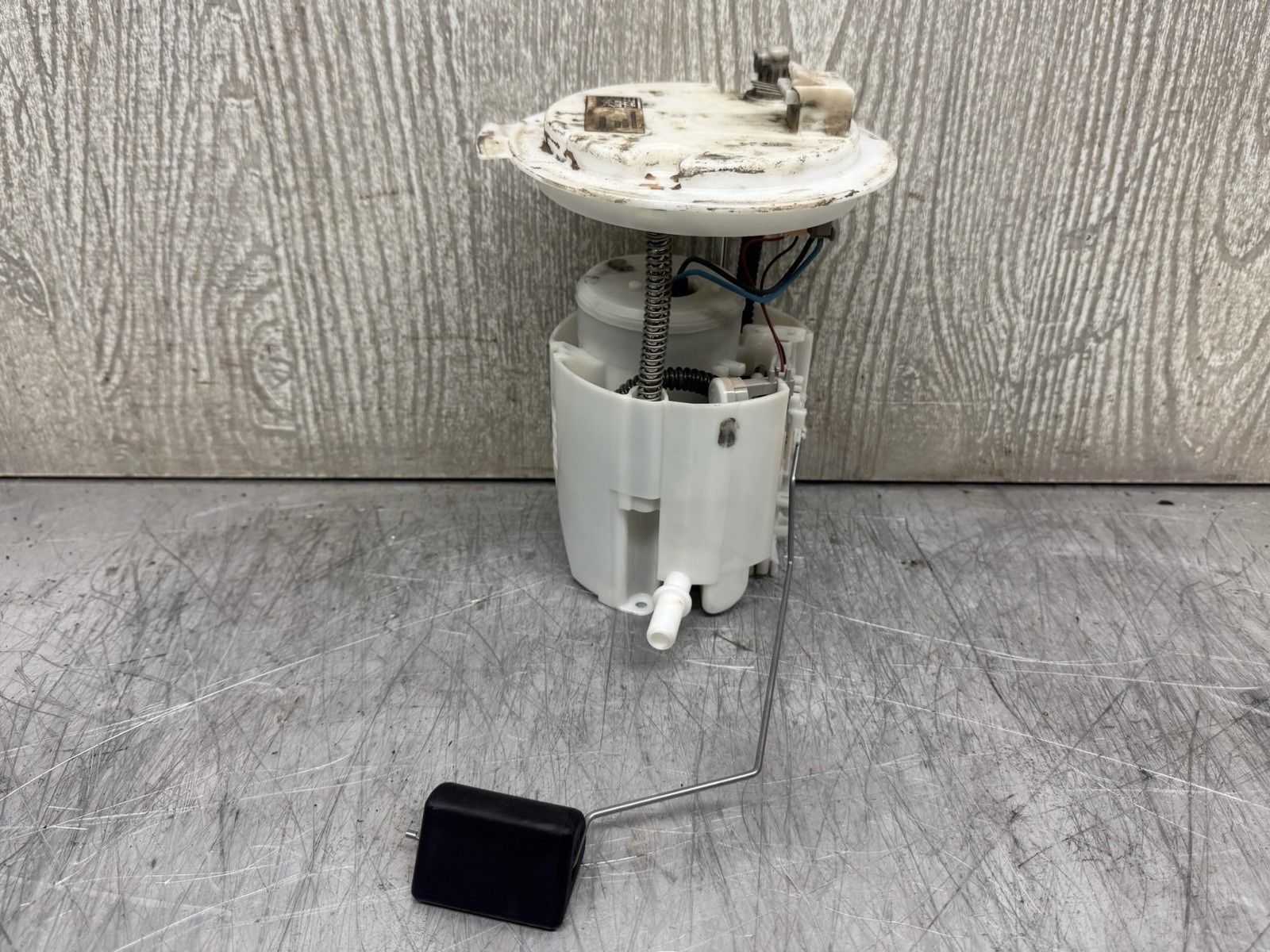 2010-2017 Jeep Wrangler Genuine OEM Fuel Gas Pump Assembly 68059559AA 2010-2017 Jeep Wrangler Genuine OEM Fuel Gas Pump Assembly 68059559AA
