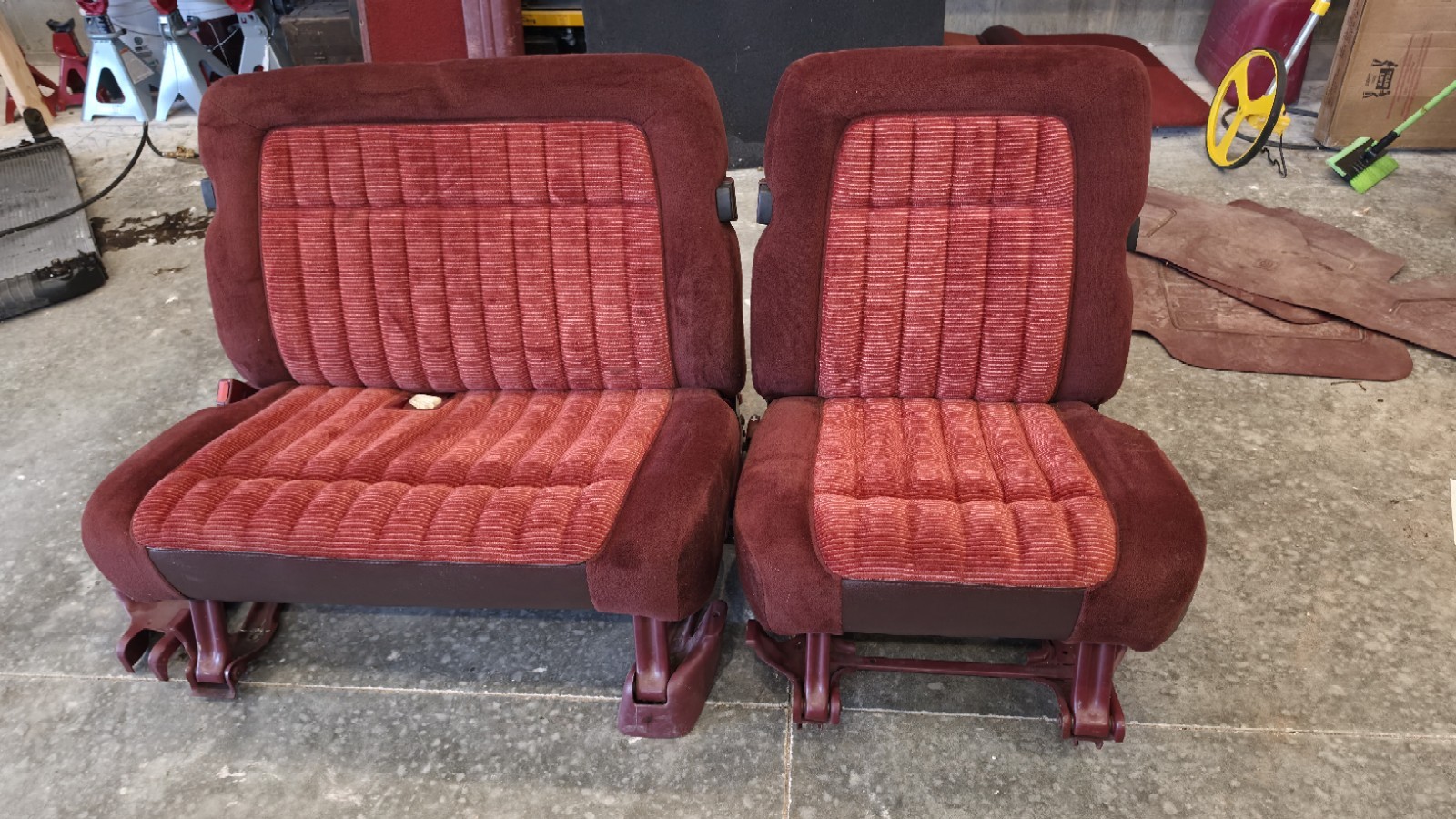 1988-1994 Suburban Middle Row Seats 1988-1994 Suburban Middle Row Seats