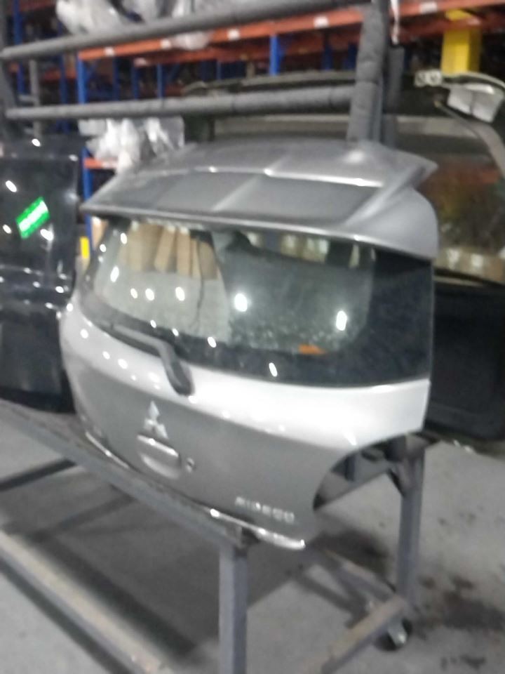 Trunk/Hatch/Tailgate Hatchback Fits 14-15 17 MIRAGE 680149 Trunk/Hatch/Tailgate Hatchback Fits 14-15 17 MIRAGE 680149