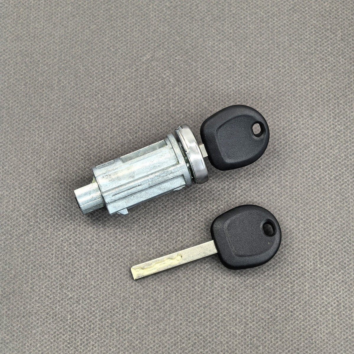 Ignition Lock Cylinder W/2 Transponder Keys 13528553 For Select GMC 2019-2025
