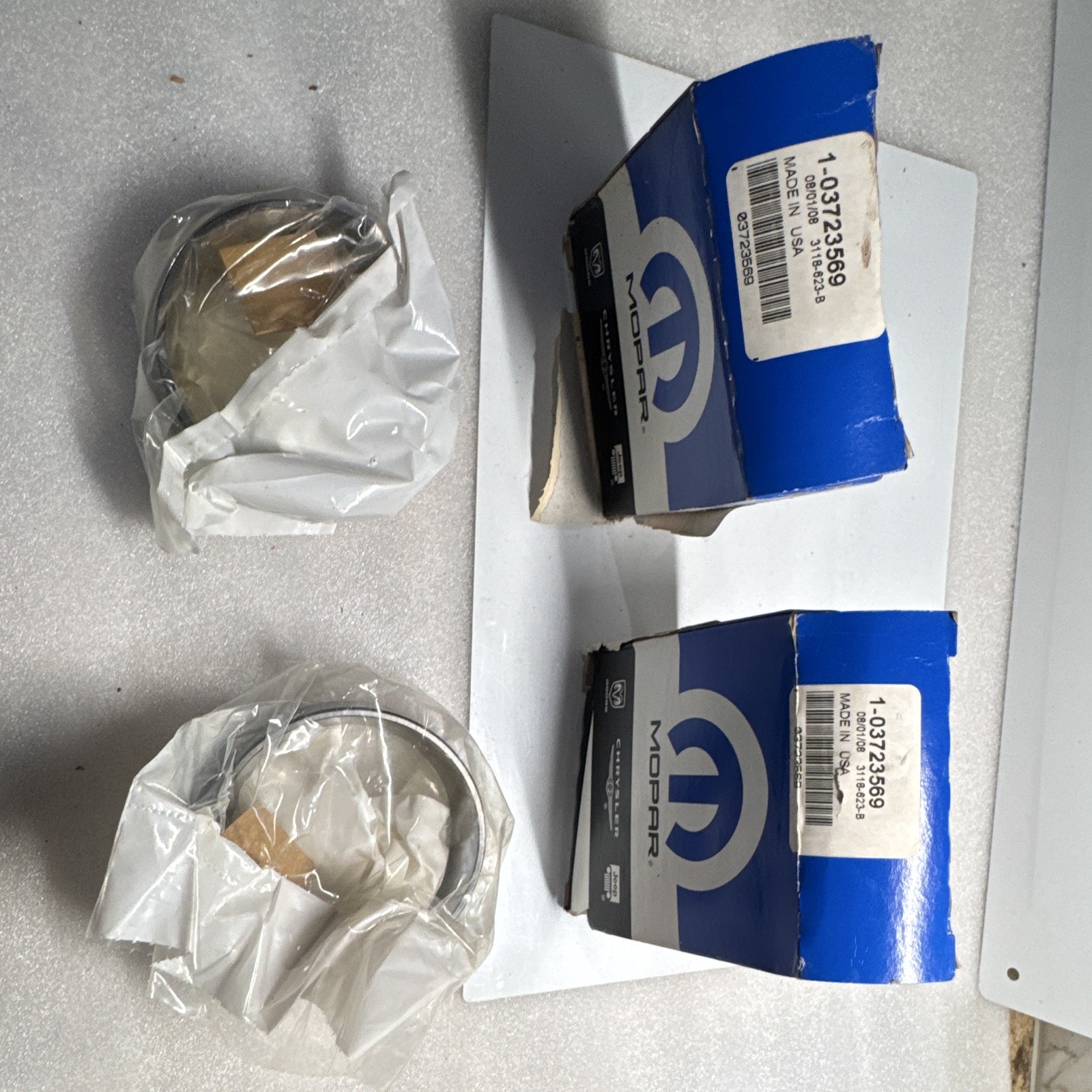 Nos Oem Mopar Side Bearing Cups/races