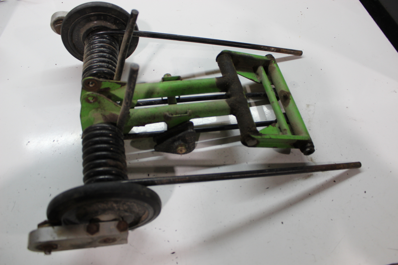 1998 Arctic Cat Powder Special 600 Efi Rear Suspension Linkage Pivot Bracket Arm