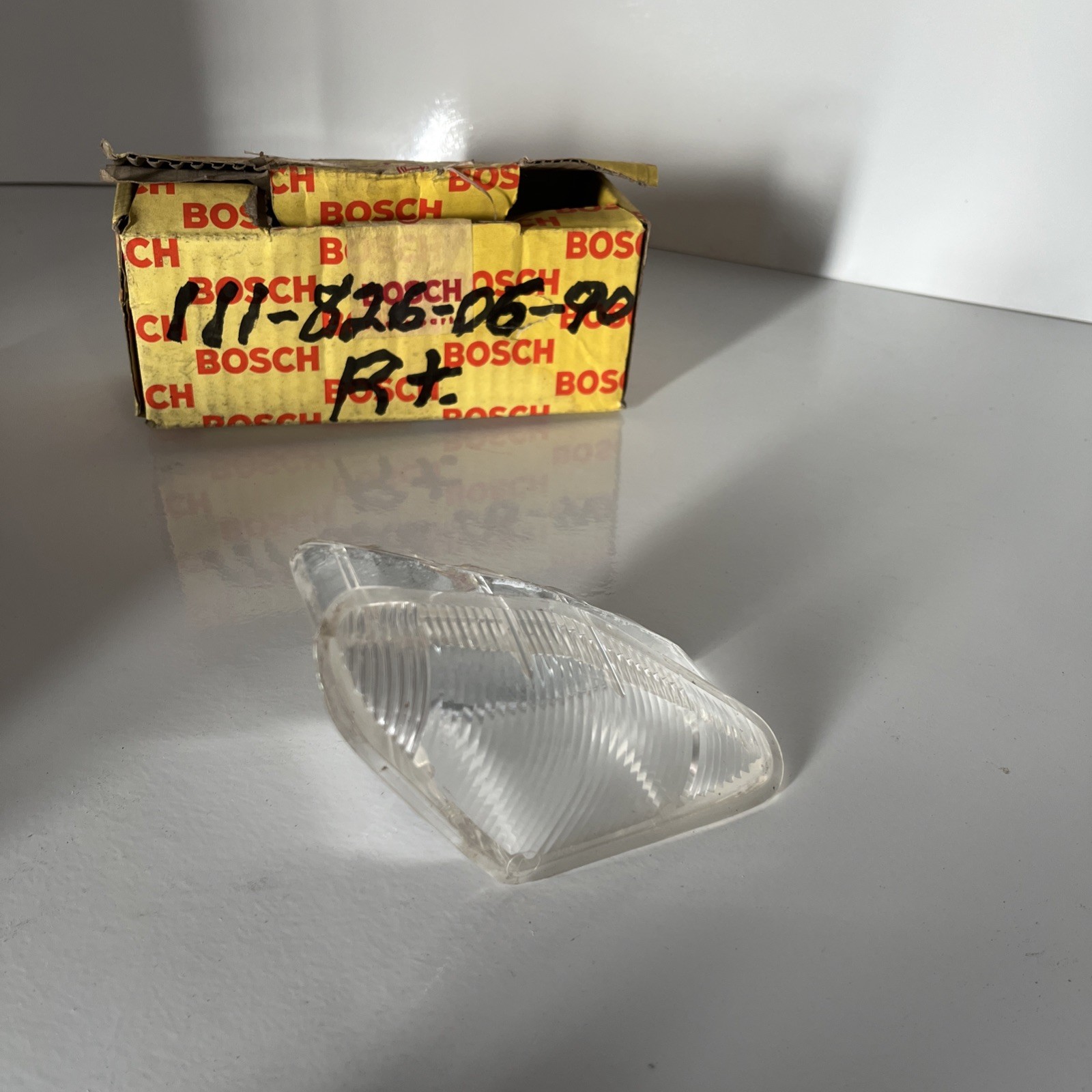 BOSCH Clear Indicator R Side 111-826-06-90 *Ex-Mercedes Dealers NOS Collection*