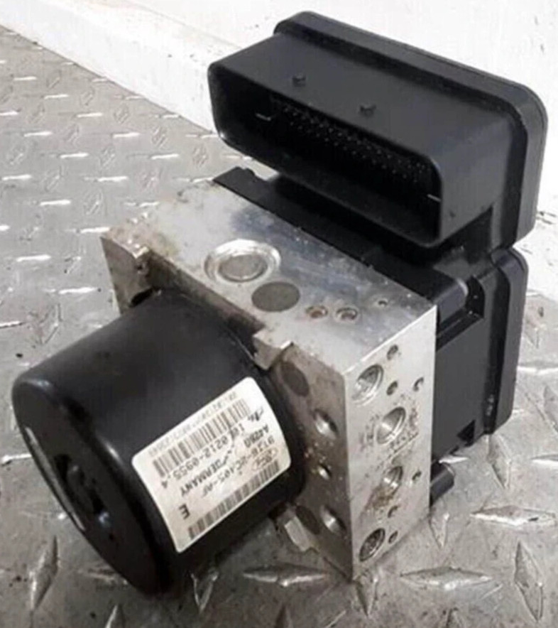 2010-2013 Ford Transit Connect ABS Anti-Lock Brake Pump Assembly OEM