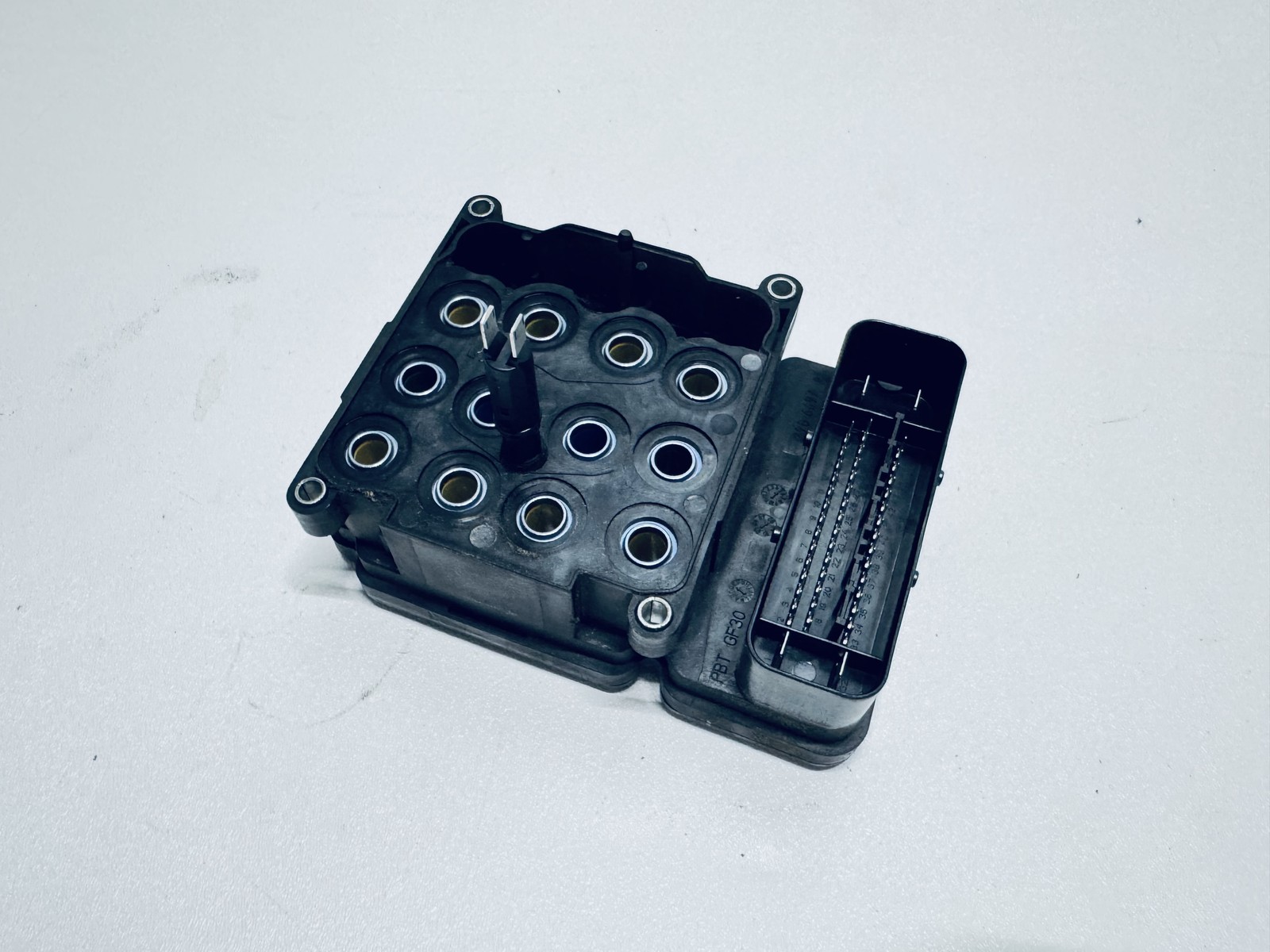 2008-2011 MERCEDES BENZ C300 ABS ANTI LOCK BRAKE PUMP MODULE OEM