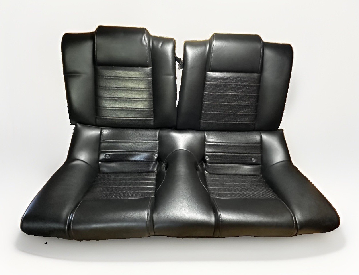 05-09 Ford Mustang GT Black Leather Rear Seats Seatbacks Coupe OEM