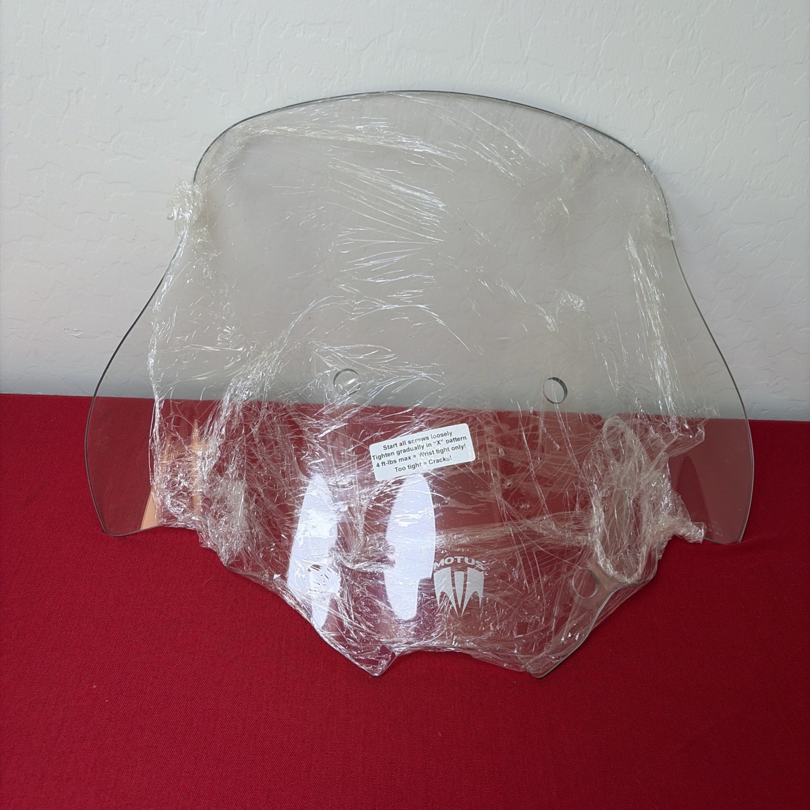 Motus Motorcycle Windscreen - Sport, Clear 4041001-SA0-101 Motus Motorcycle Windscreen - Sport, Clear 4041001-SA0-101