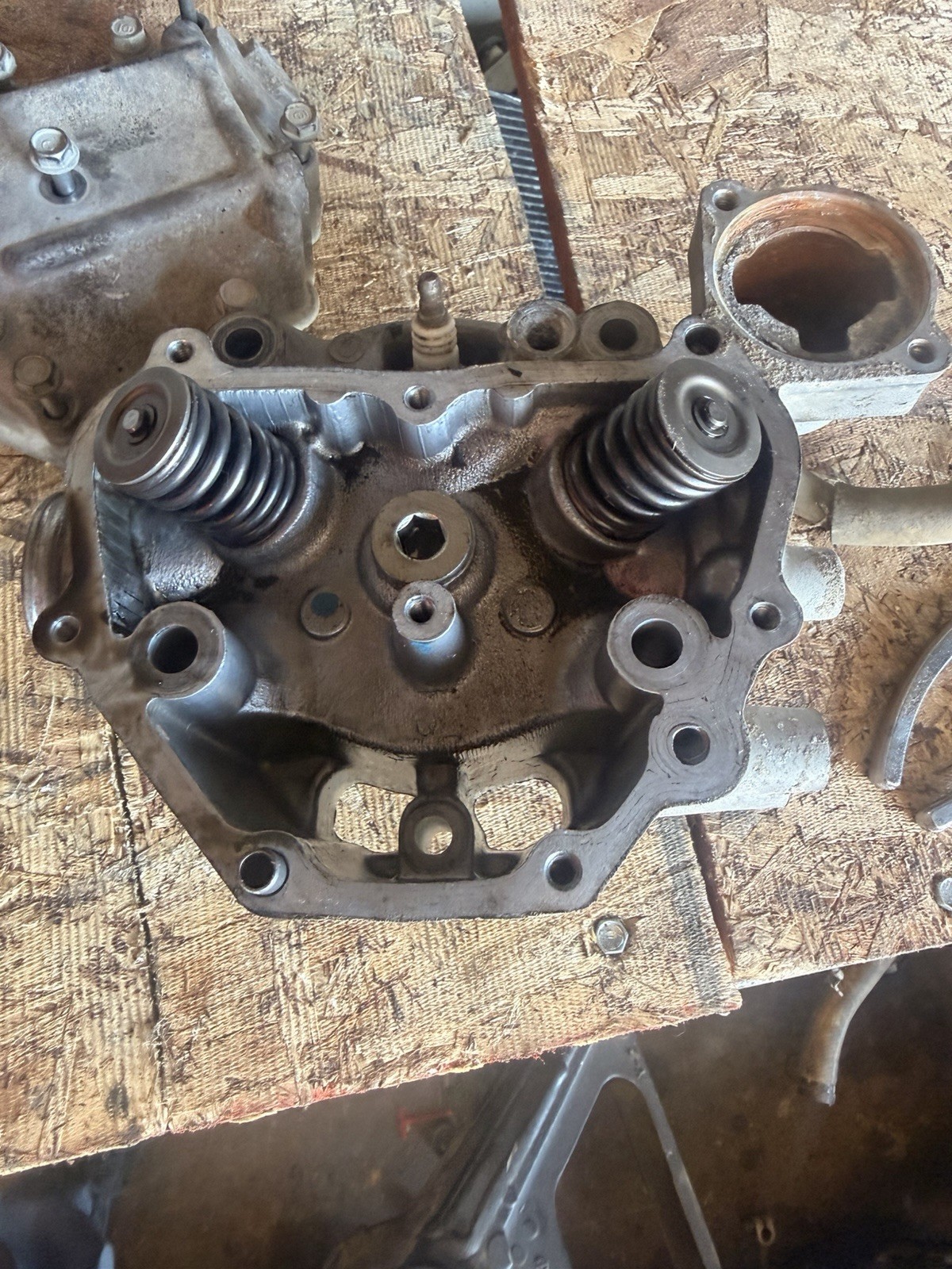 OEM 09-25 Honda Rancher 420 TRX420 Cylinder Head Need Valves Cover Included OEM 09-25 Honda Rancher 420 TRX420 Cylinder Head Need Valves Cover Included