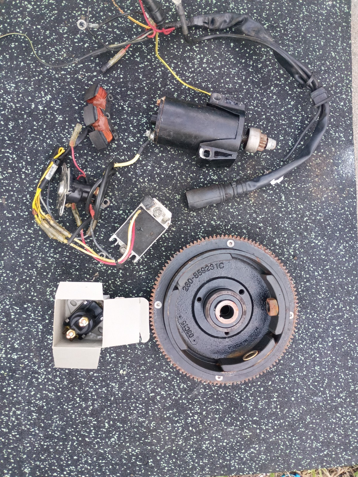 Mercury 25hp Outboard Electric E Start Kit 2 Stroke 2004 Clean Stator Flywheel 
