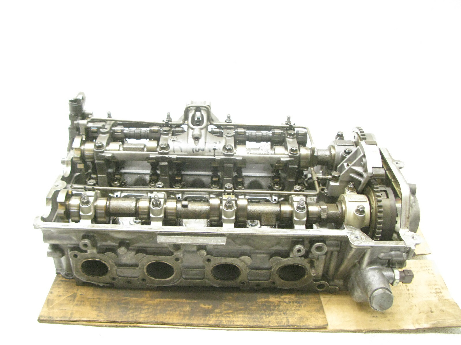 07-10 BMW E70 X5 4.8L V8 N62 MOTOR RIGHT ENGINE CYLINDER HEAD OEM 100921