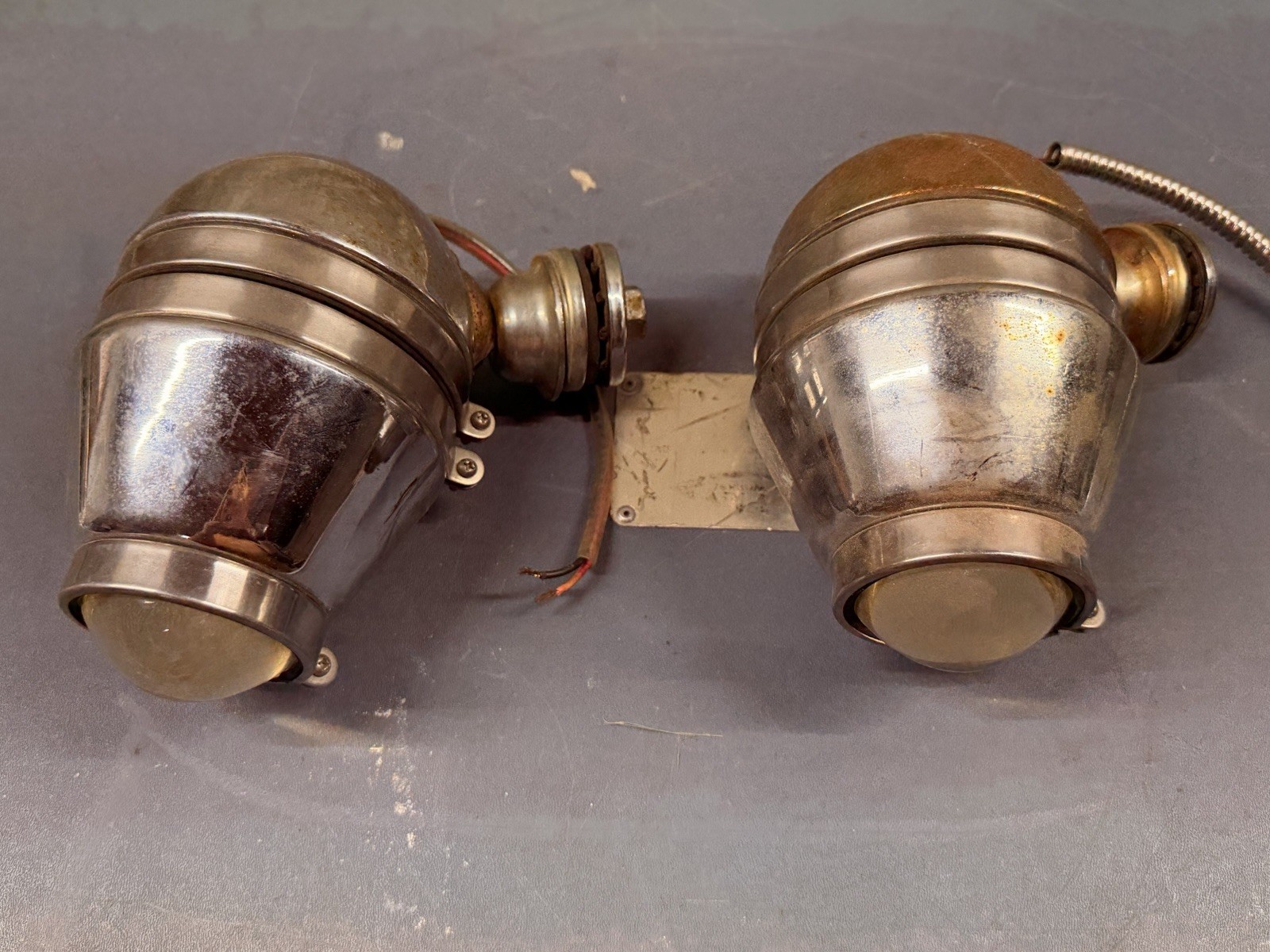 VINTAGE RARE 12V FISH EYE HEADLIGHTS SPOTLIGHT HOT ROD RAT ROD, BOAT, MOTORCYCLE