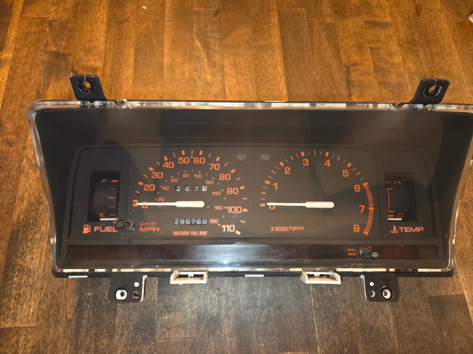 86-93 MAZDA B2200 B2600i INSTRUMENT CLUSTER SPEEDOMETER TACHOMETER OEM PICKUP 86-93 MAZDA B2200 B2600i INSTRUMENT CLUSTER SPEEDOMETER TACHOMETER OEM PICKUP