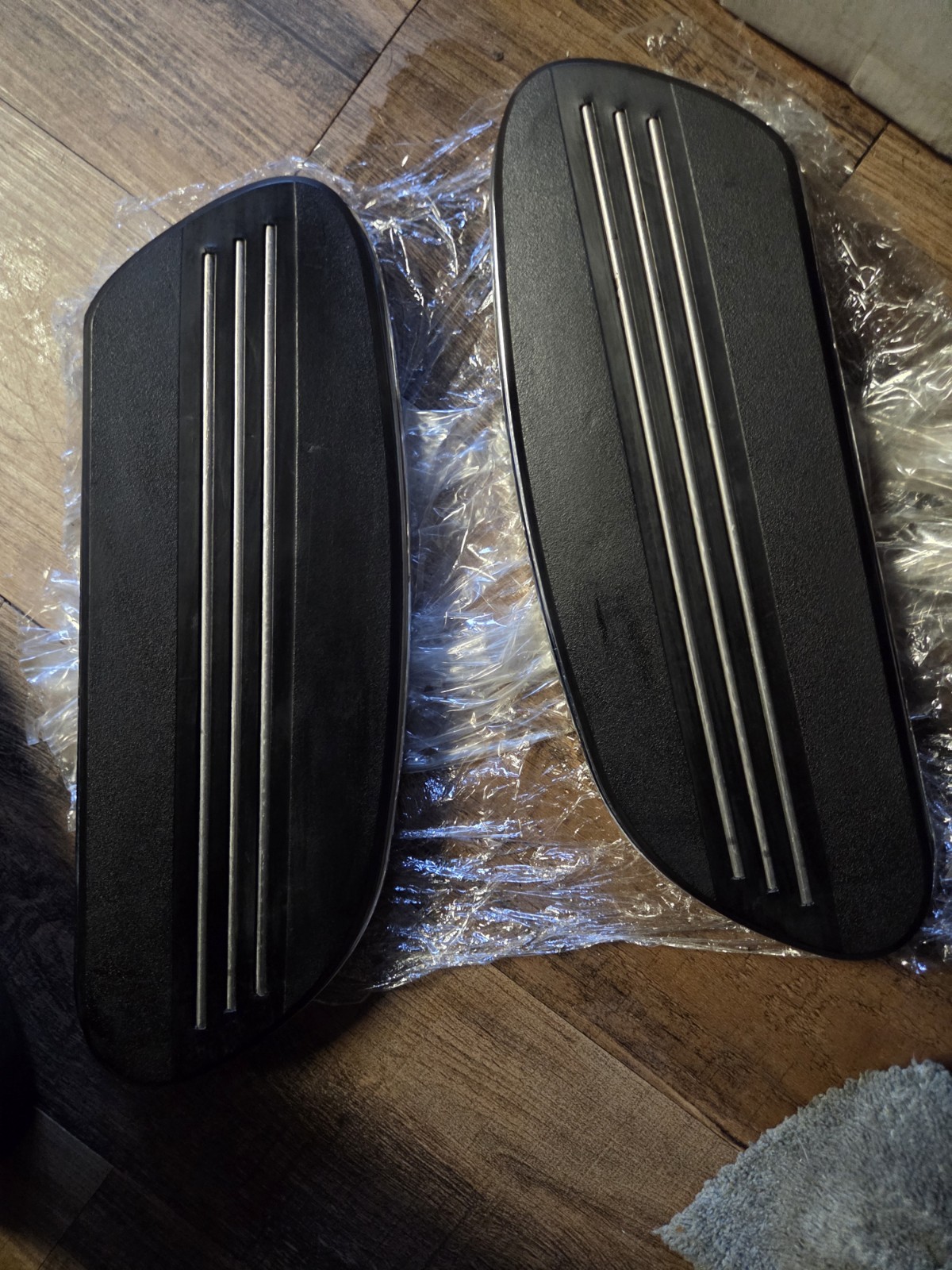 OEM Harley Streamliner Rider Floorboards Footboards Chrome Swept Wing Touring...