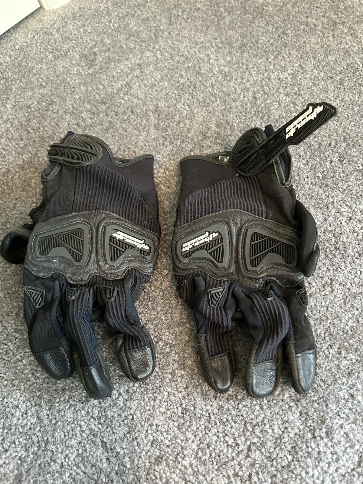Speed and Strength Leather Motorcycle Gloves Size L Speed and Strength Leather Motorcycle Gloves Size L