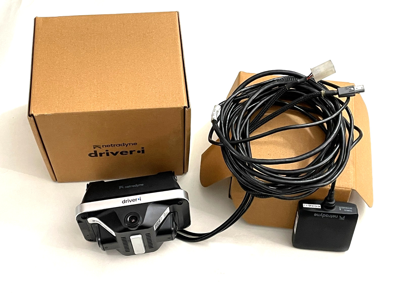 Netradyne Driver-i D-450 Dash Camera System W/ Modem & Harness OEM Netradyne Driver-i D-450 Dash Camera System W/ Modem & Harness OEM