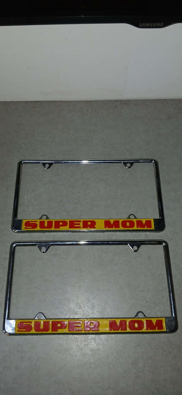 2 Metal License Plate Frames \ 2 Metal License Plate Frames \