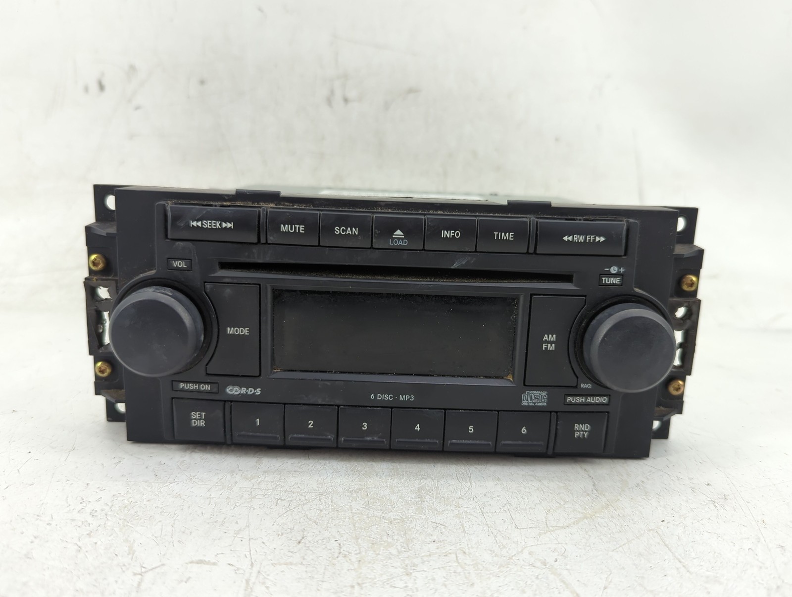 2004-2007 Dodge Durango Am Fm Cd Player Radio Receiver GXGBS