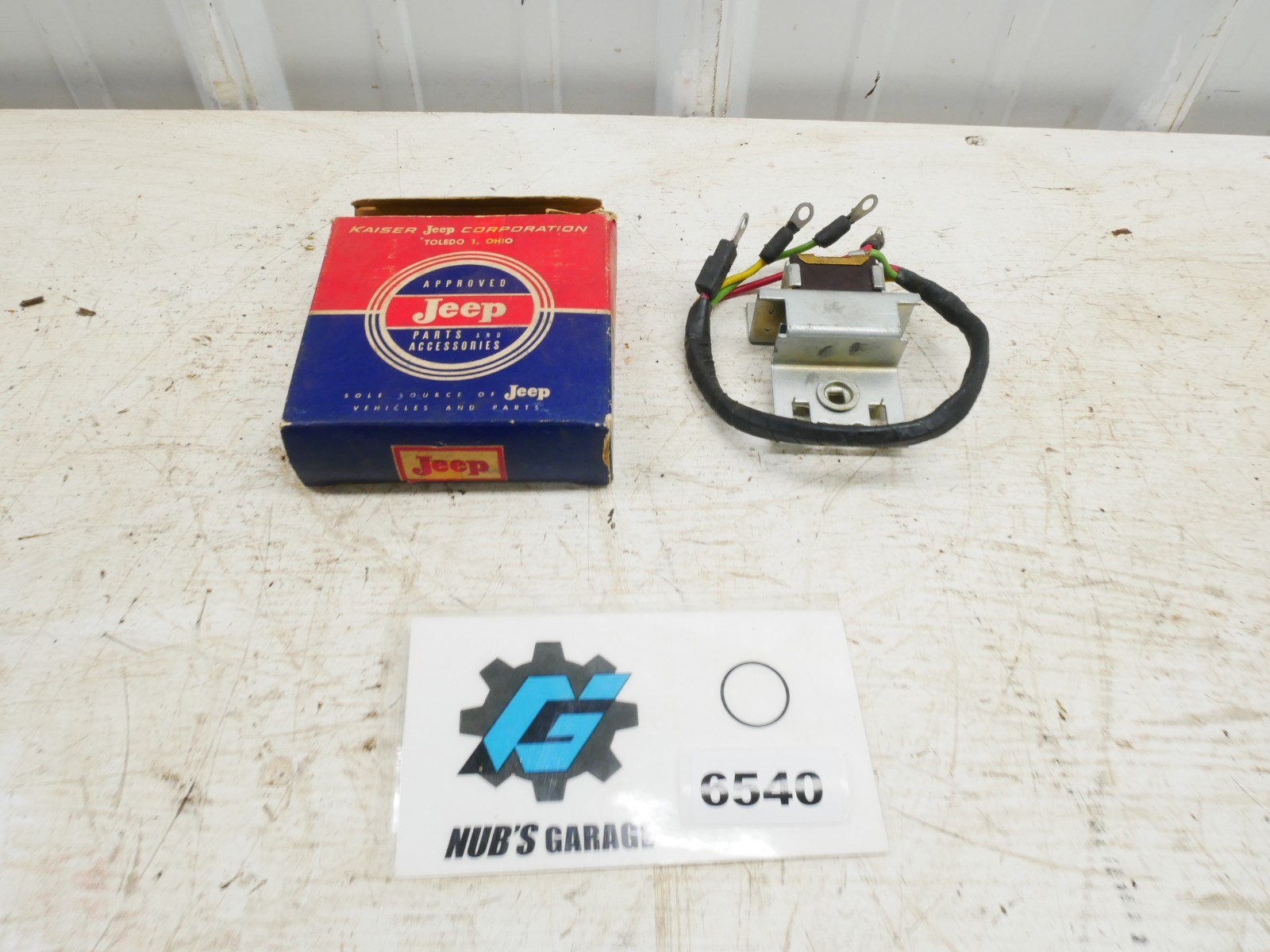 NOS Tailgate Hatch Switch Jeep Kaiser Willys Wagoneer NOS Tailgate Hatch Switch Jeep Kaiser Willys Wagoneer
