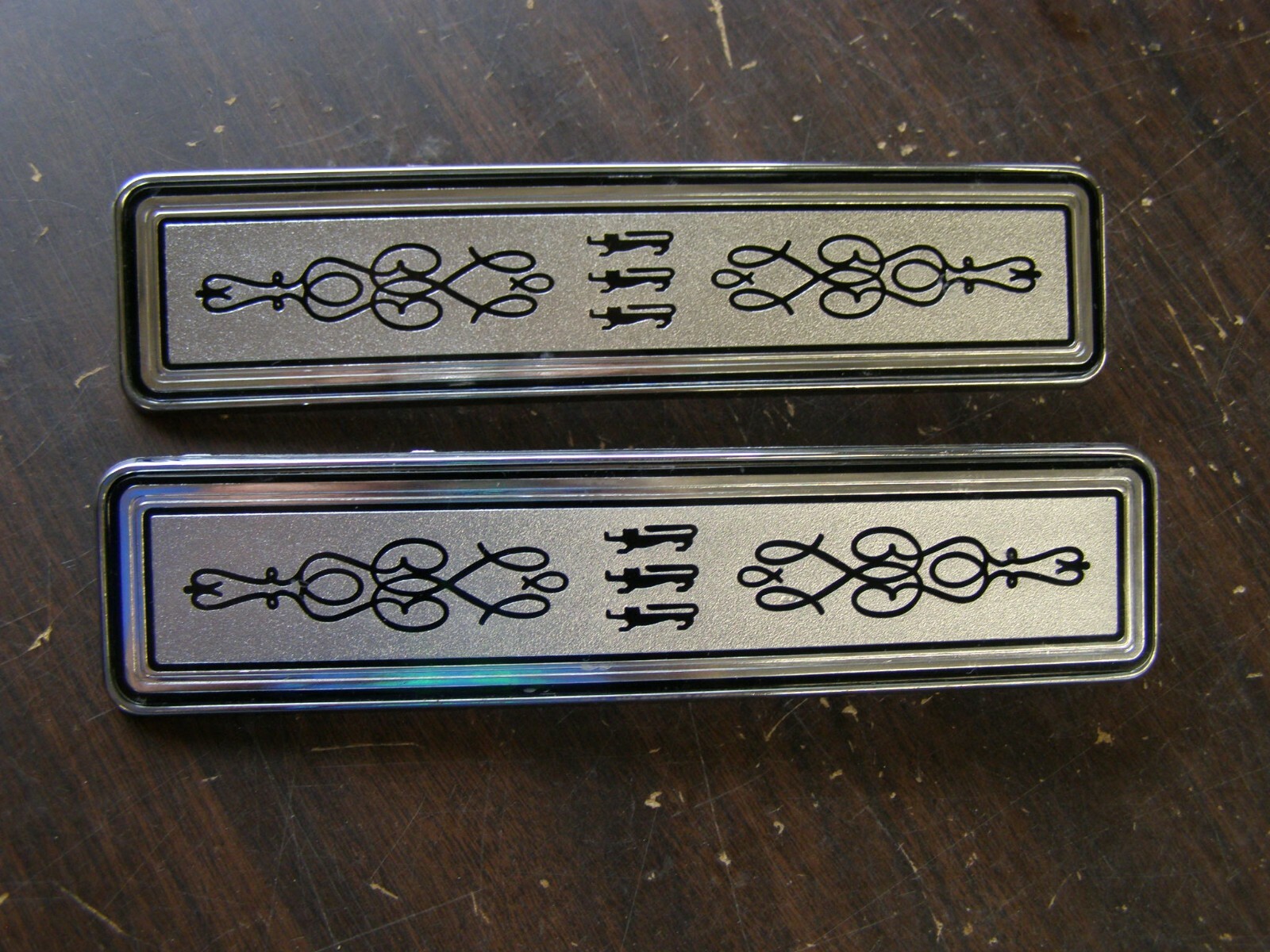 NOS OEM Ford 1975 1978 LTD Head Light Lamp Door Emblems Ornaments 1976 1977 Trim