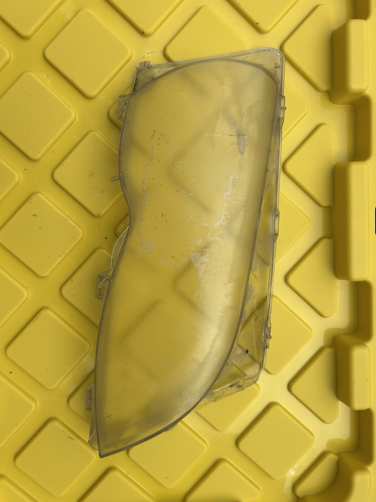 Headlight Lens Cover BMW 330i Sedan E46, fits Many E46 Models. Fair Condition