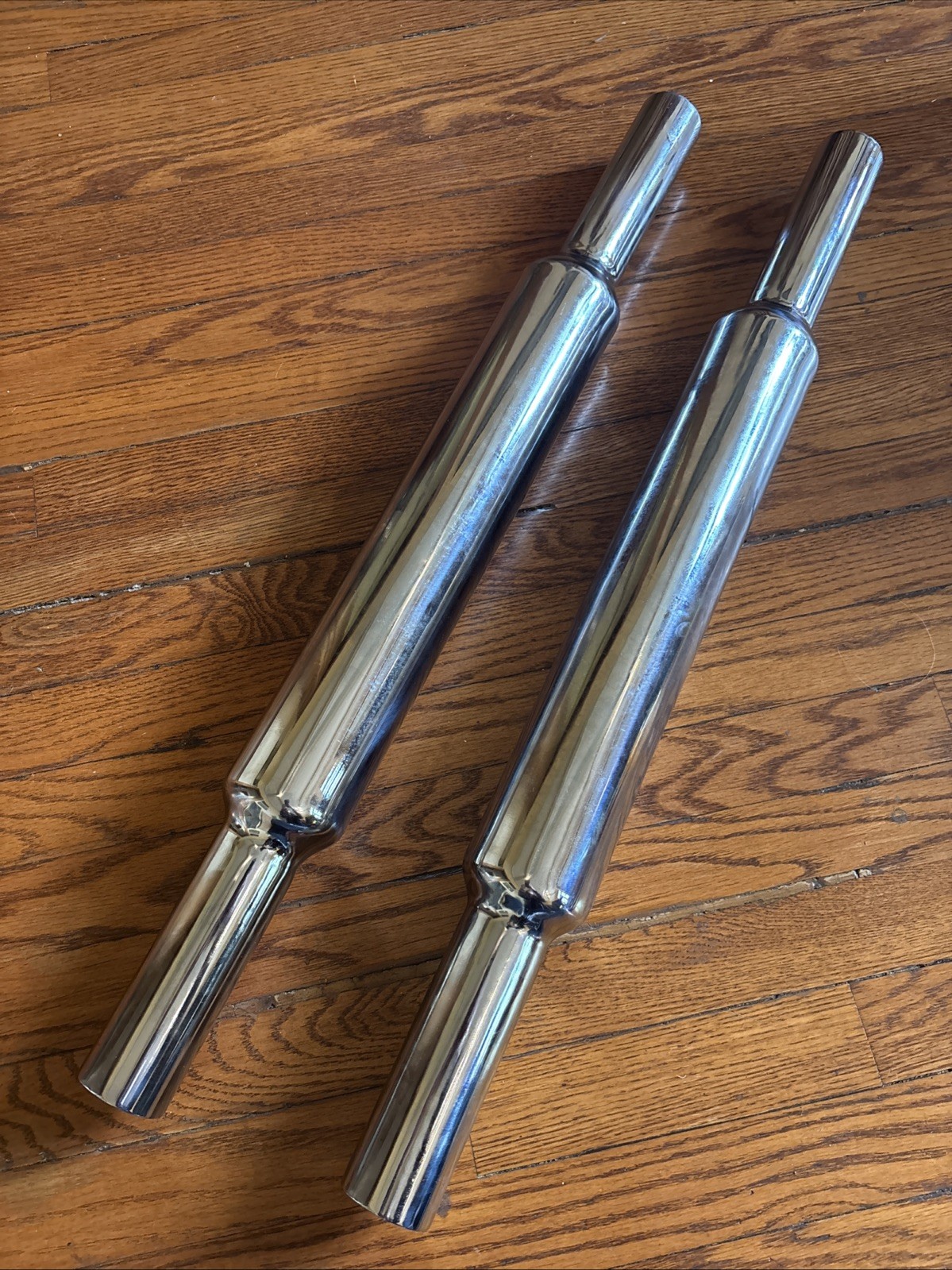 27” Chrome Cigar Mufflers For Harley Chopper Bobber Exhaust Pair Of 2 NOS 27” Chrome Cigar Mufflers For Harley Chopper Bobber Exhaust Pair Of 2 NOS