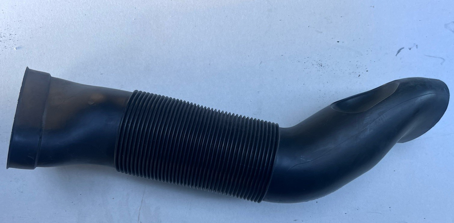 Mercedes Benz CLK A208 Right Air Intake Pipe Tube A1130940882 GENUINE Mercedes Benz CLK A208 Right Air Intake Pipe Tube A1130940882 GENUINE