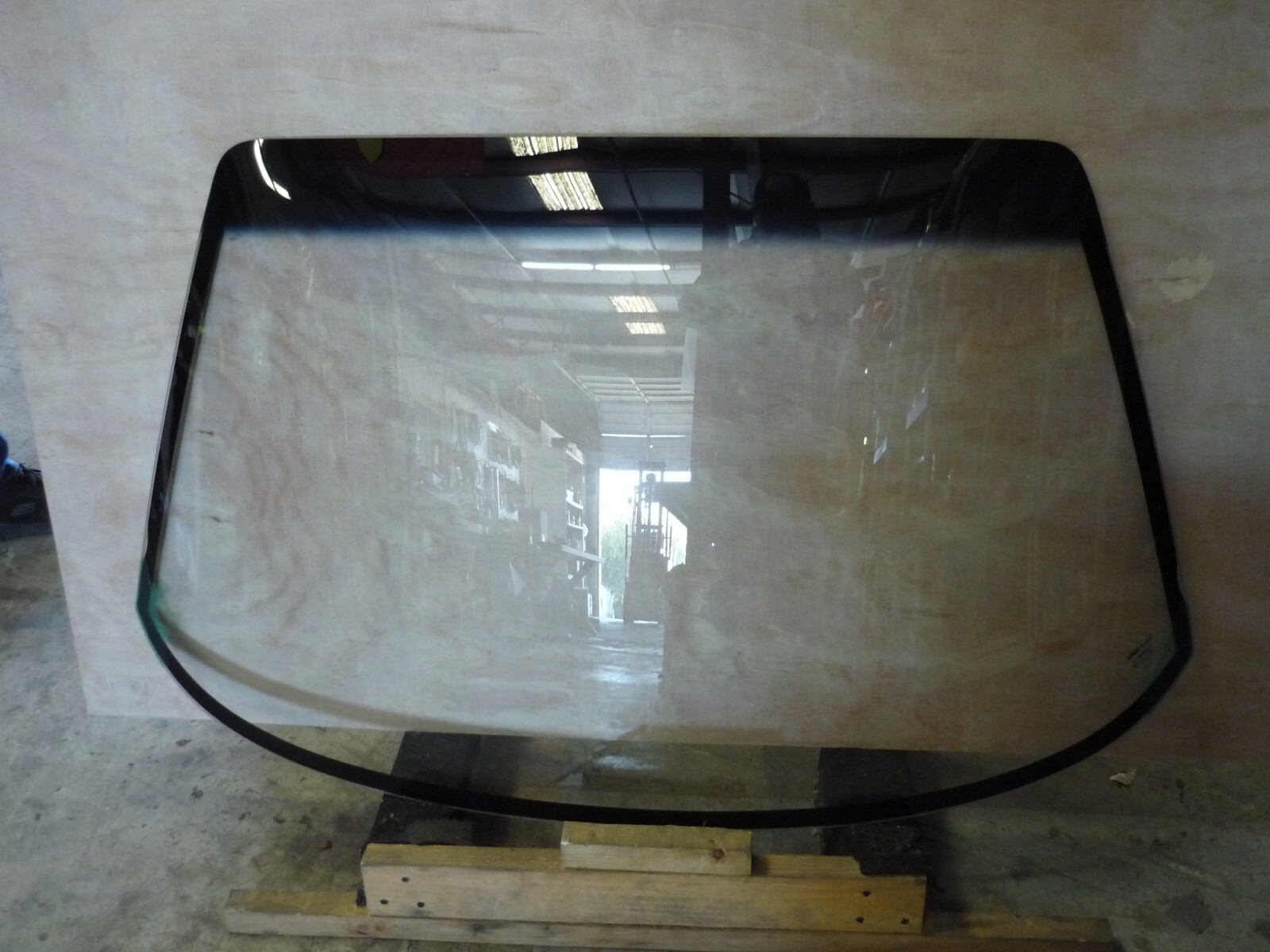 Ferrari 208,308,328 - Front Windshield (NEW) Aftermarket - P/N 60019908R