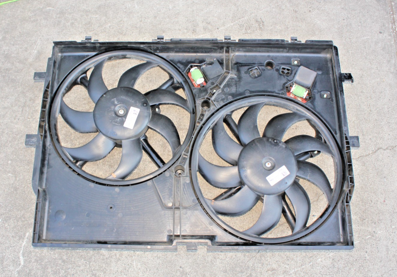 OEM Radiator Fan Motor Fan Assembly for 14-25 PROMASTER 1500 2500 3500 OEM Radiator Fan Motor Fan Assembly for 14-25 PROMASTER 1500 2500 3500