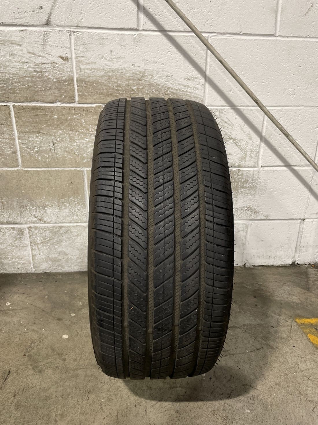 1x P245/45R17 Bridgestone Turanza QuietTrack 7/32 99 V Used Tire 2454517