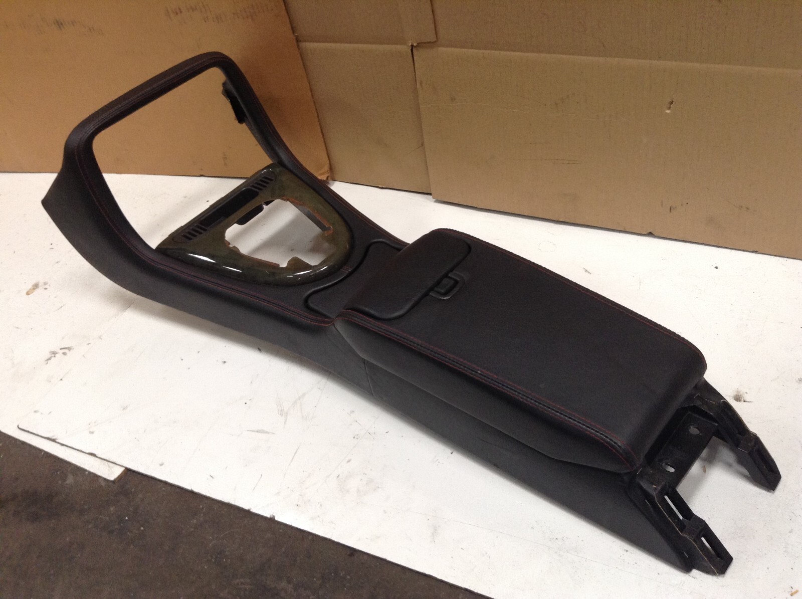 2000 JAGUAR XKR SILVERSTONE EDITION BLACK LEATHER RED STITCHES CENTER CONSOLE