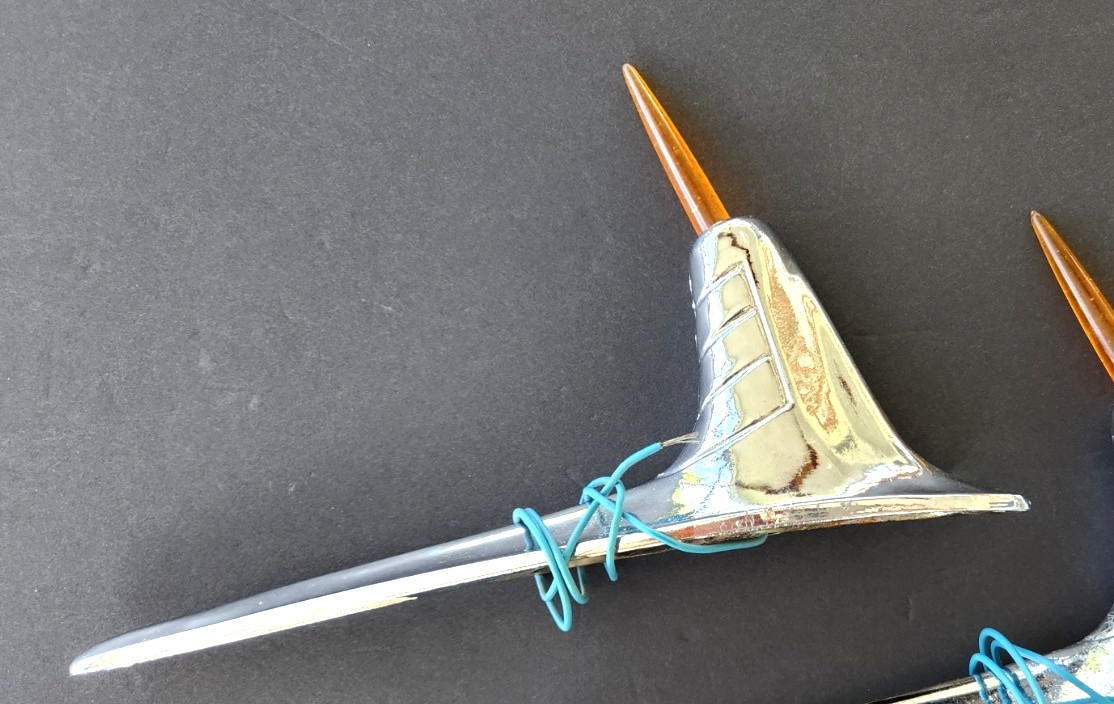 NOS AFTERMARKET VINTAGE 50's UNICORN HOOD ORNAMENT LIGHT UP ORANGE HORN RAT ROD