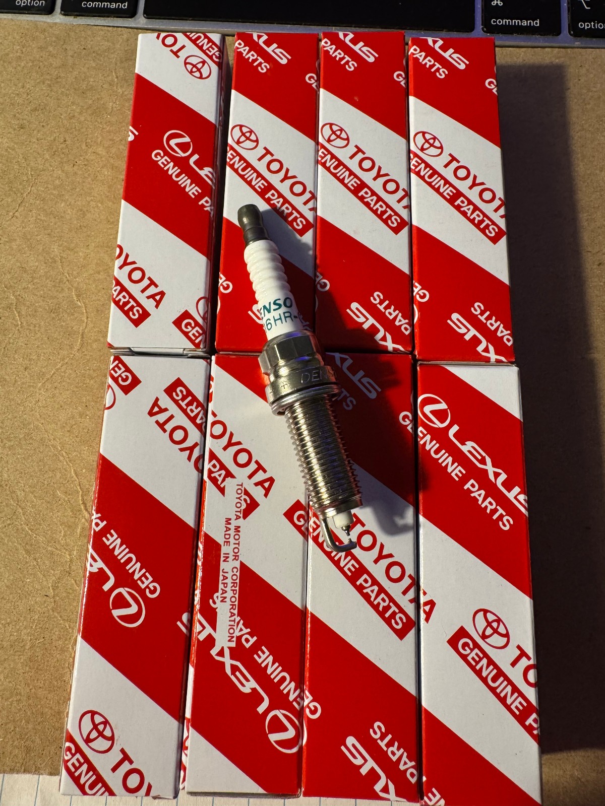 8Pcs Denso Iridium Spark Plug 18-25 CAMRY 2.5L FC16HR-Q8 90919-01289