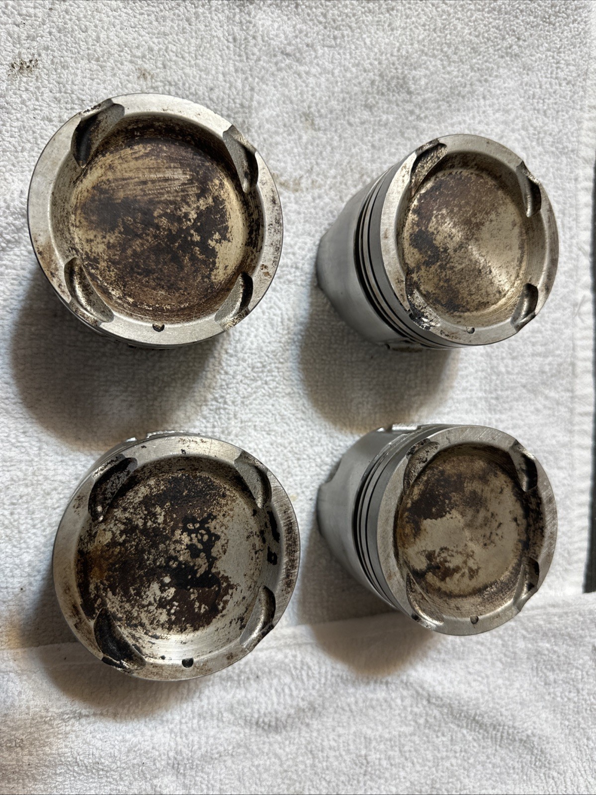 1991 to 1994 Mercury Capri XR2 Pistons - Good Condition