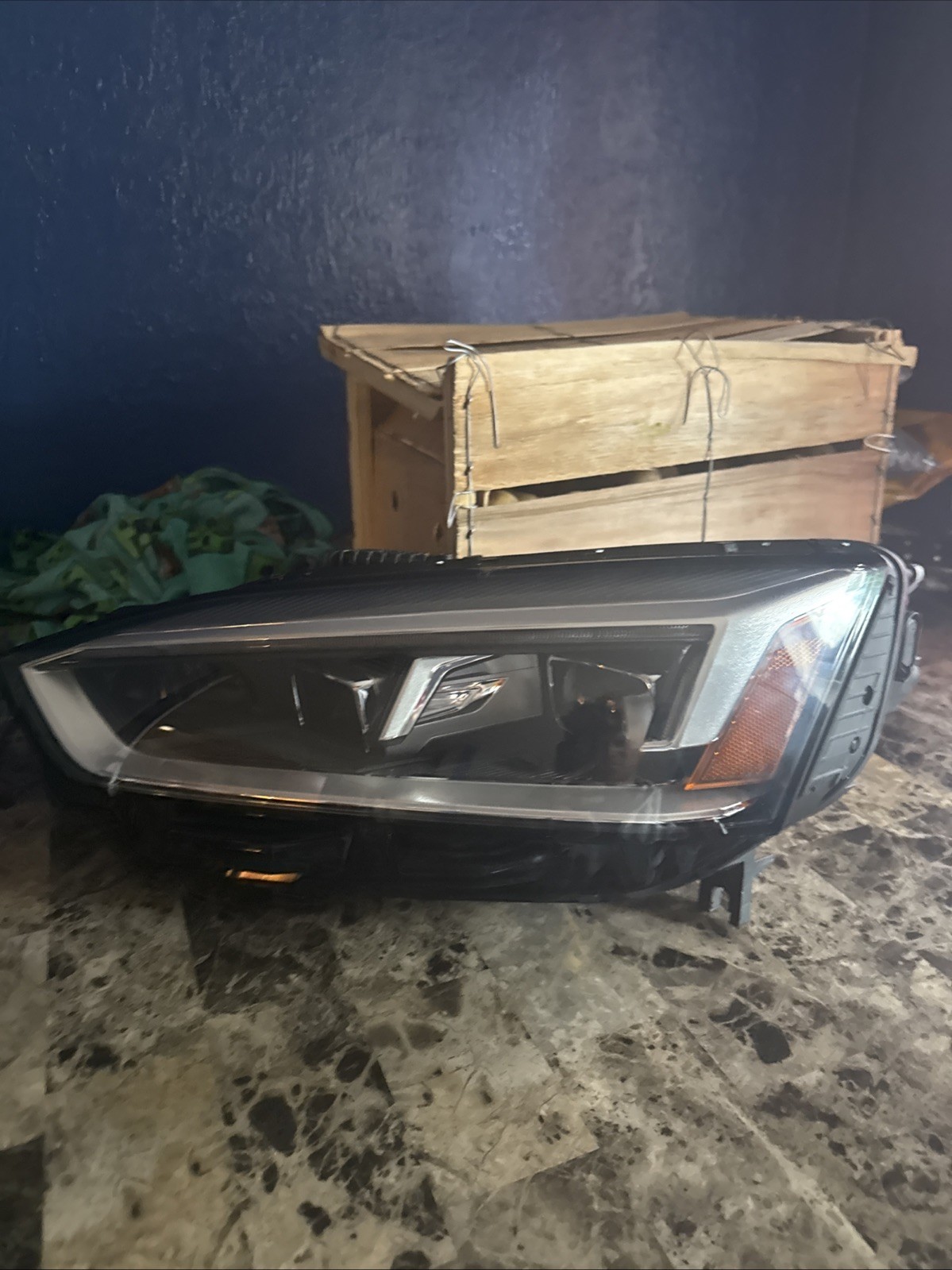 Complete 2018-2019 Audi A5 S5 LED Headlight Assembly LH Left Driver Side OEM Complete 2018-2019 Audi A5 S5 LED Headlight Assembly LH Left Driver Side OEM