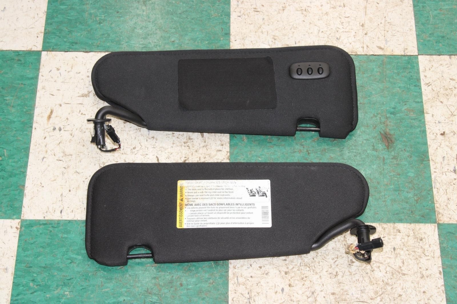 ⚠️NOTE⚠️ 05-13 C6 Vette Ebony Black Pair Sun Visor Shade w/ Garage Opener Set OE