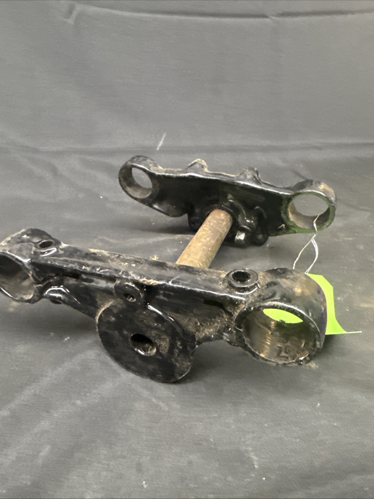 Triumph Pre Unit 500 650 TR6 Triple Tree Yoke Stem - Early Style, No Key #0514 Triumph Pre Unit 500 650 TR6 Triple Tree Yoke Stem - Early Style, No Key #0514