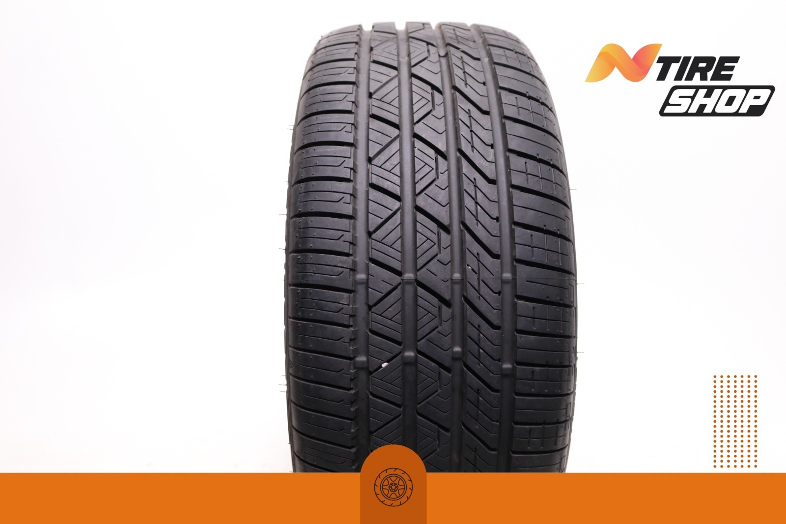 Used 225/45ZR17 Road Hugger GTZ - 94W - 10/32 Used 225/45ZR17 Road Hugger GTZ - 94W - 10/32