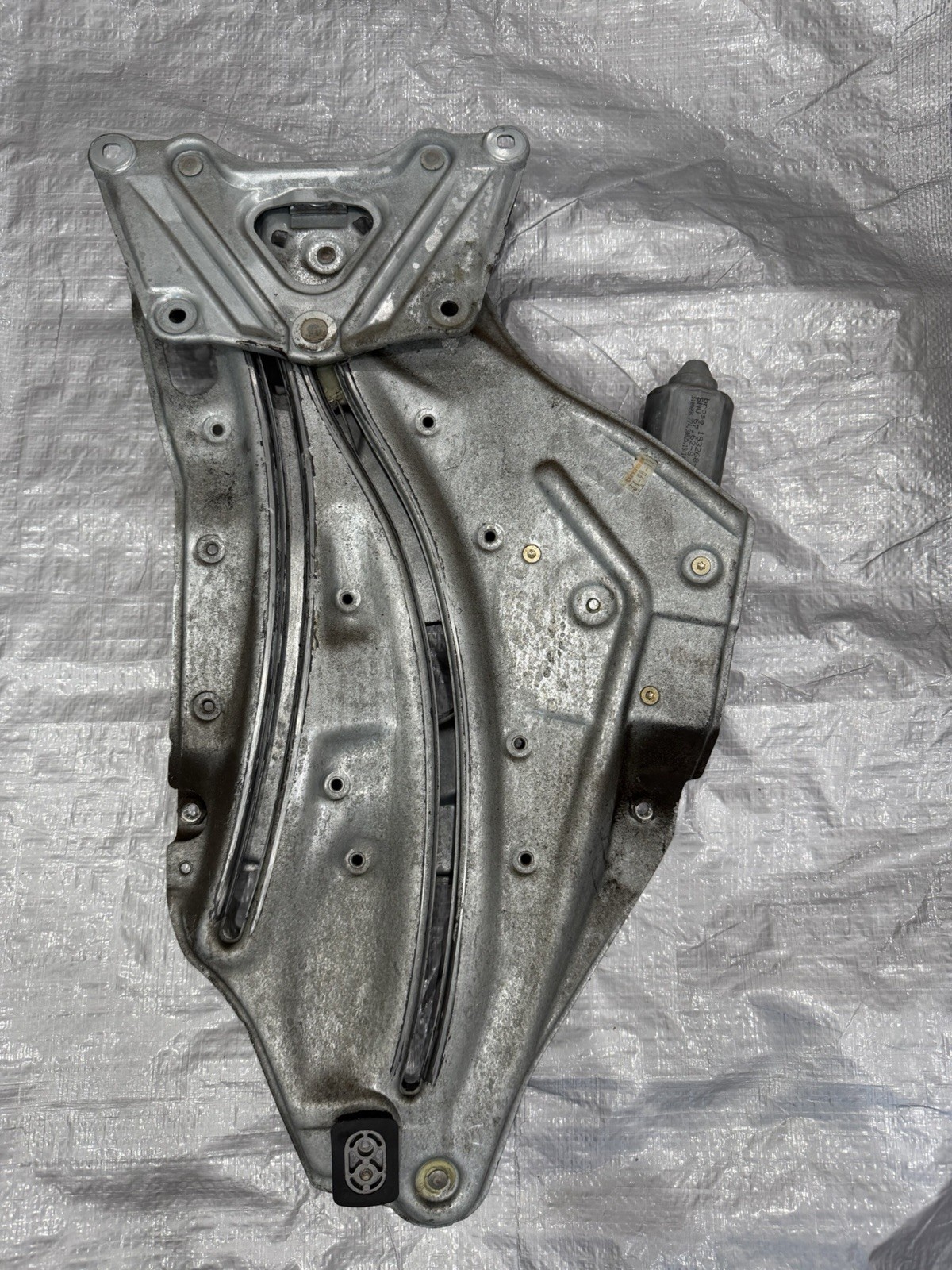 91-99 BMW E36 3 Series Convertible Rear Left Driver Window Regulator Motor OEM 91-99 BMW E36 3 Series Convertible Rear Left Driver Window Regulator Motor OEM