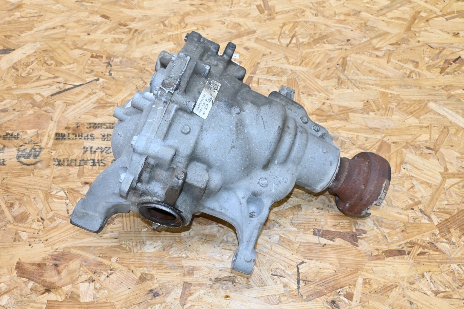 15-23 Ford Mustang Rear Axle Differential Carrier Assembly 3.15 Ratio OEM 88k 15-23 Ford Mustang Rear Axle Differential Carrier Assembly 3.15 Ratio OEM 88k