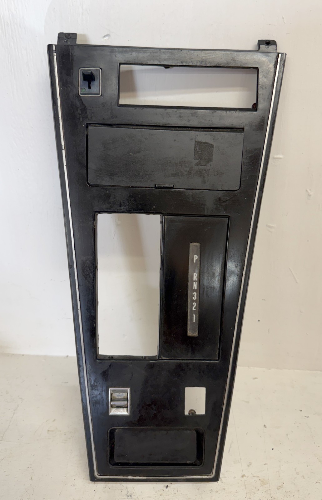 77-82 Corvette C3 Auto Shift Center Console with door & shift indicator 14018857