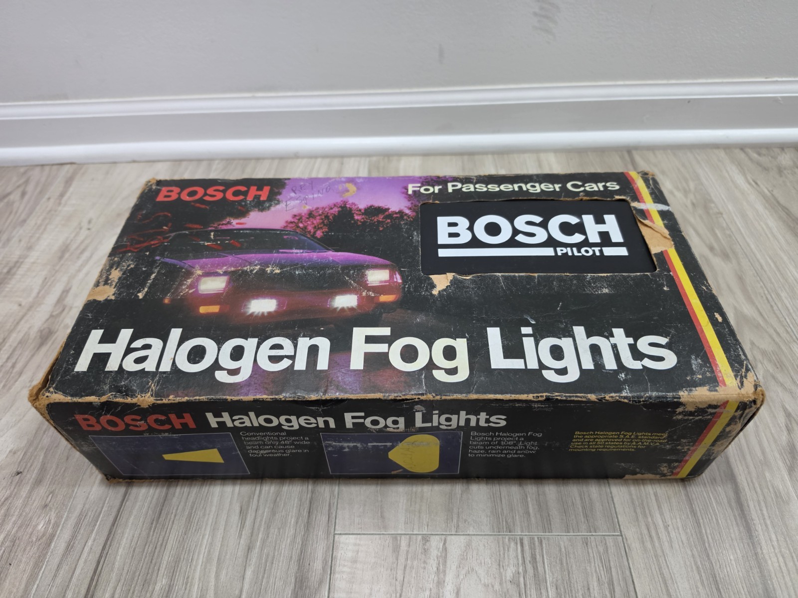 Bosch Pilot 22450 Halogen Fog Lights NOS Vintage Driving Lamps Kit Bosch Pilot 22450 Halogen Fog Lights NOS Vintage Driving Lamps Kit
