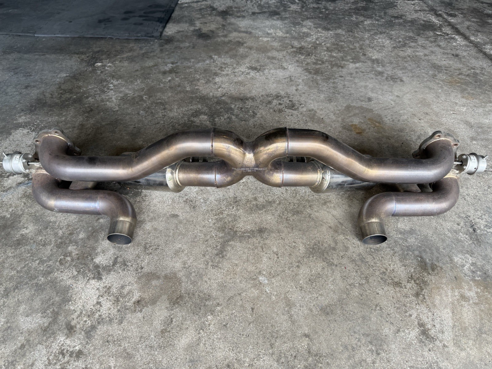 Porsche 718 GT4/GTS 4.0L Fabspeed Muffler Catback Exhaust Valved Porsche 718 GT4/GTS 4.0L Fabspeed Muffler Catback Exhaust Valved