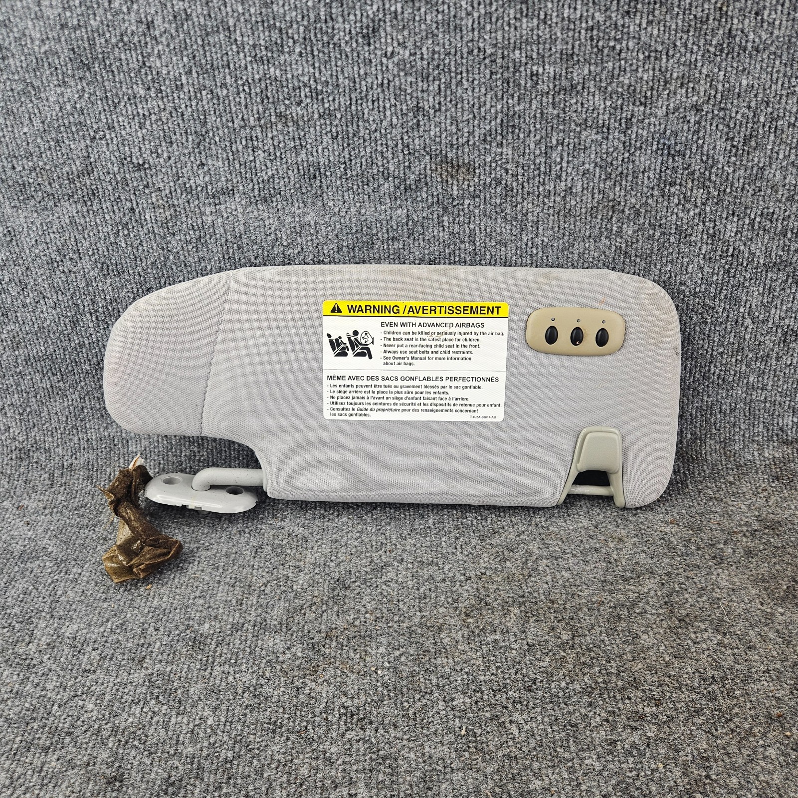 2010-2012 Lincoln MKZ Sun Visor LEFT Driver Shade OEM GRAY W/ Homelink 2010-2012 Lincoln MKZ Sun Visor LEFT Driver Shade OEM GRAY W/ Homelink